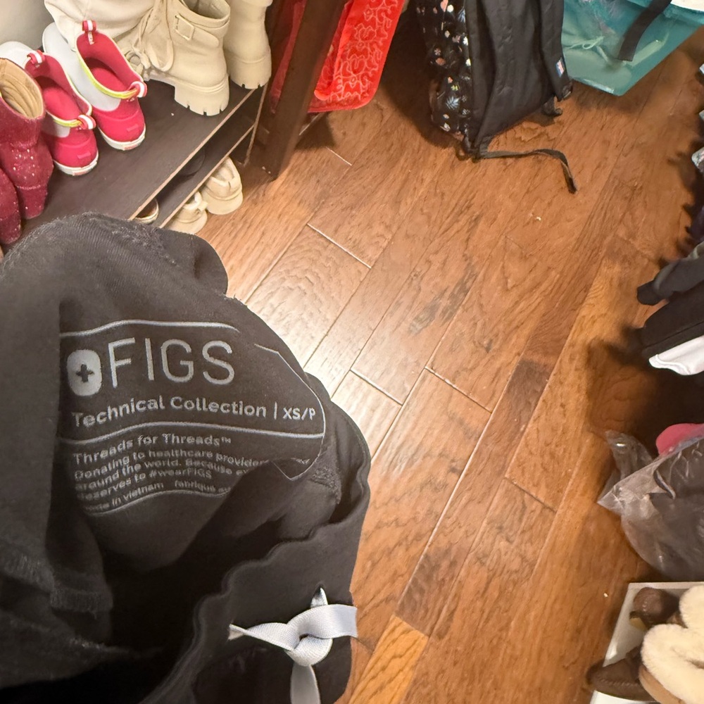 FIGS Black Technical Collection Scrub Pants